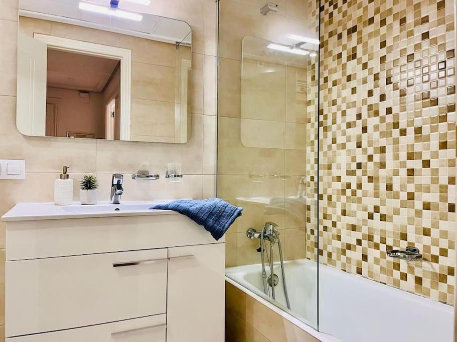 Luxe Appartement Op 50 Meter Van Zee In Moraira Exteriör bild